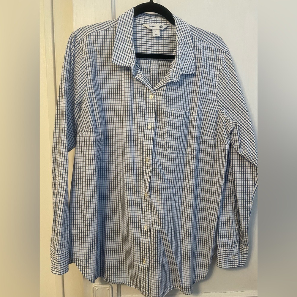 NWOT- Womans‎ Blue/White Plaid Classic Fit Button Down